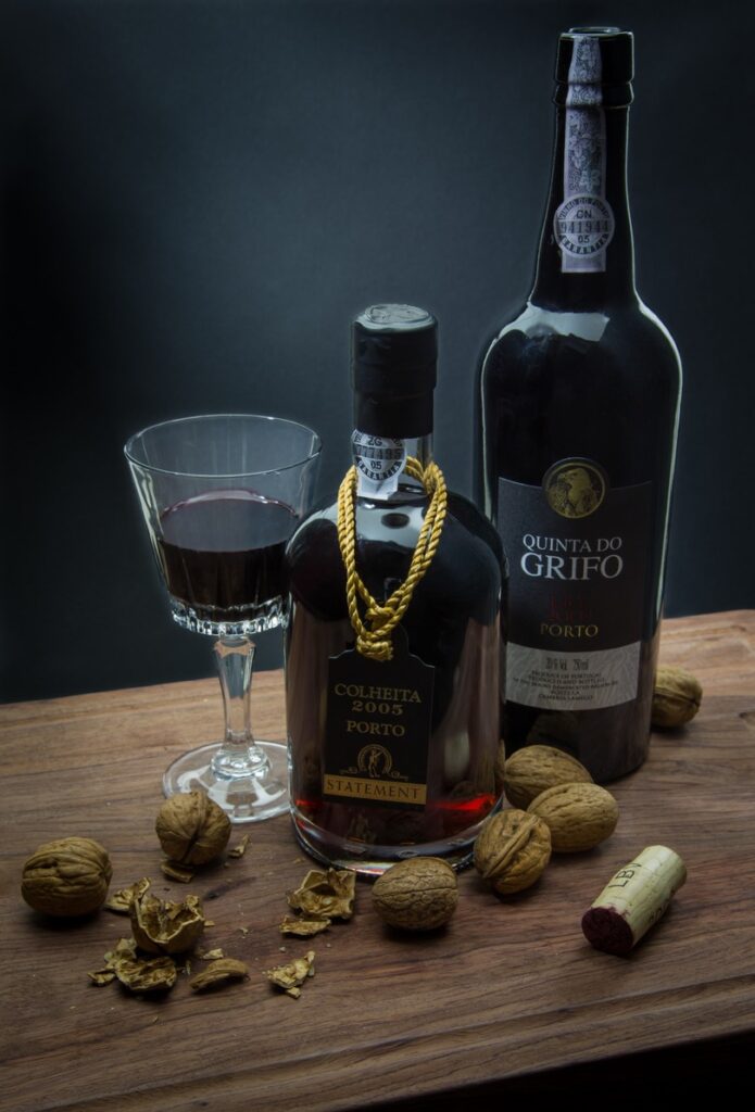 port wine souvenir guide