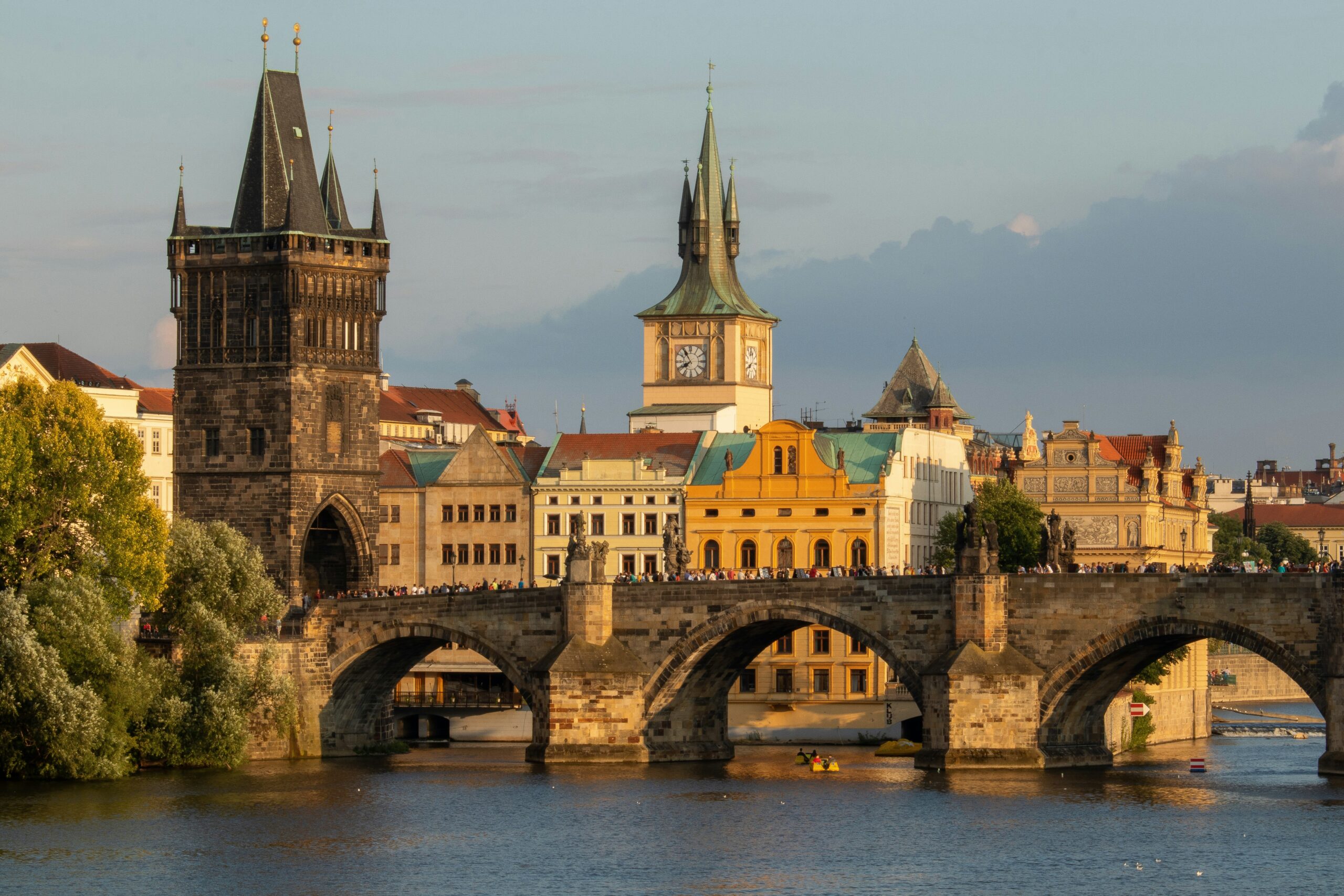 prague charles bridge