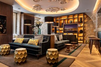 Interior of a lounge in the Pousada de Lisboa