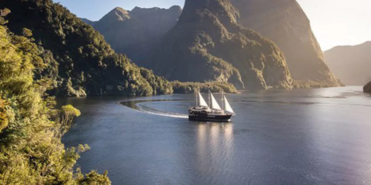 Overnight Cruise Doubtful sound in Fiordland National Park, New Zealand