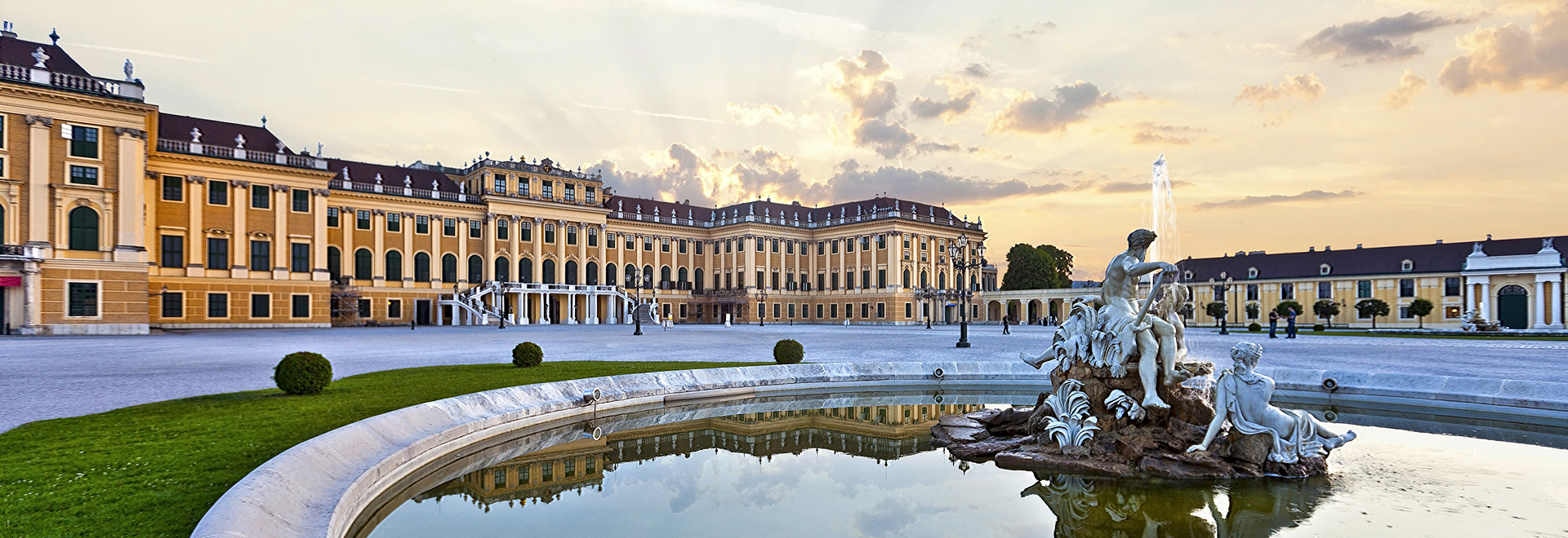 A view of the fountain and the palace, Schonbrunn Palace, Austria.