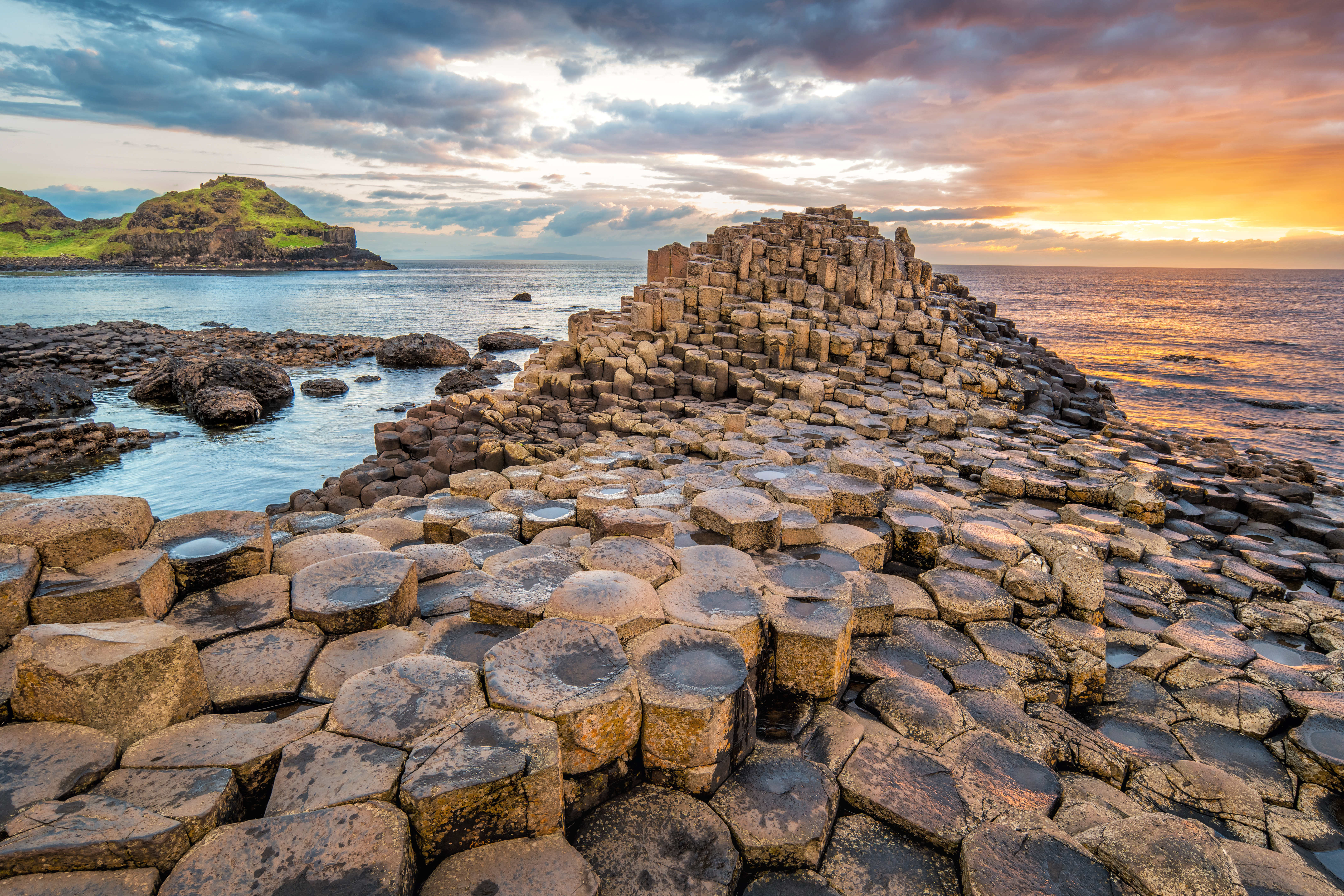 183_sunset-giants-causeway-northern-ireland.jpg